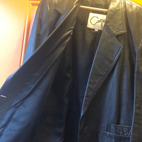 Leather jacket - Picture 3 of 7